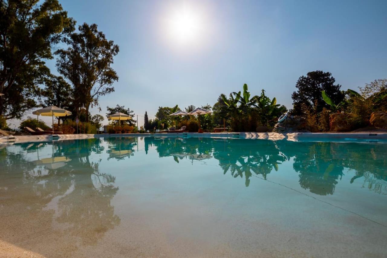 Sun 'N Chill, Boutique Apartments & Beach Villa Melíkia Exteriér fotografie