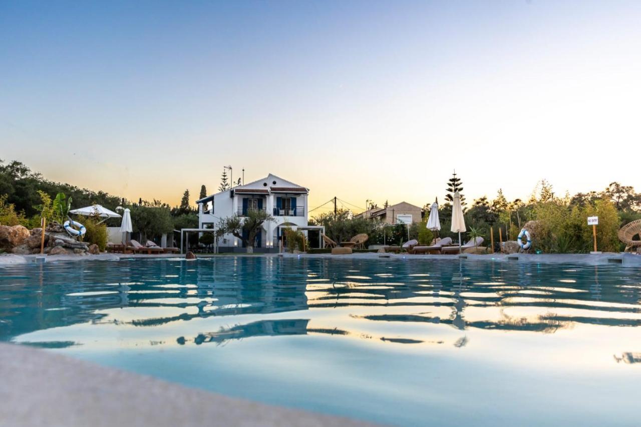 Sun 'N Chill, Boutique Apartments & Beach Villa Melíkia Exteriér fotografie